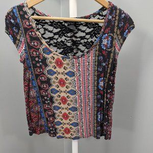 Deb Women's Juniors Geo print Short Sleeve Lace Cr